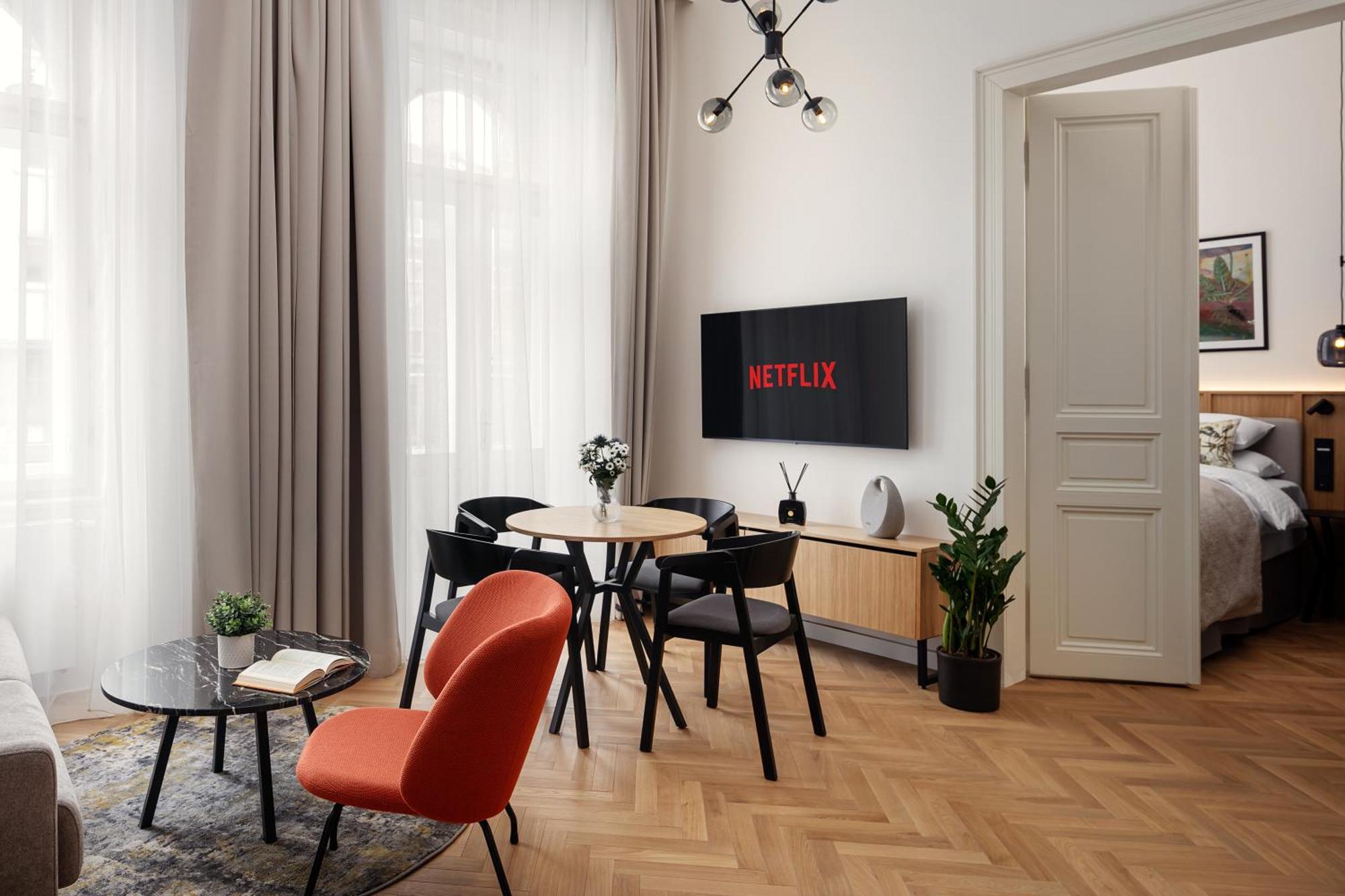 R16 Residences Praha Bagian luar foto