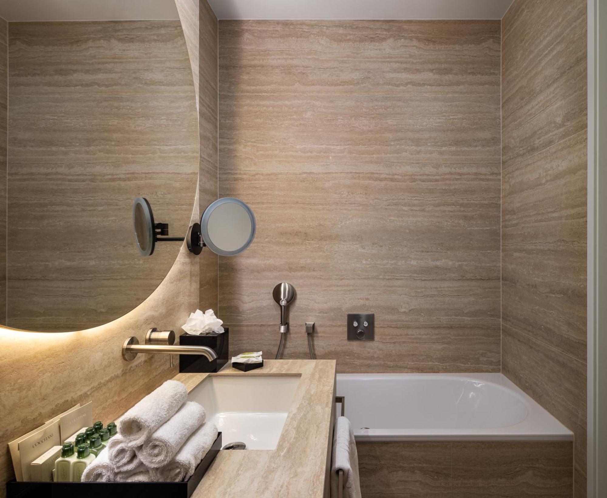 R16 Residences Praha Bagian luar foto