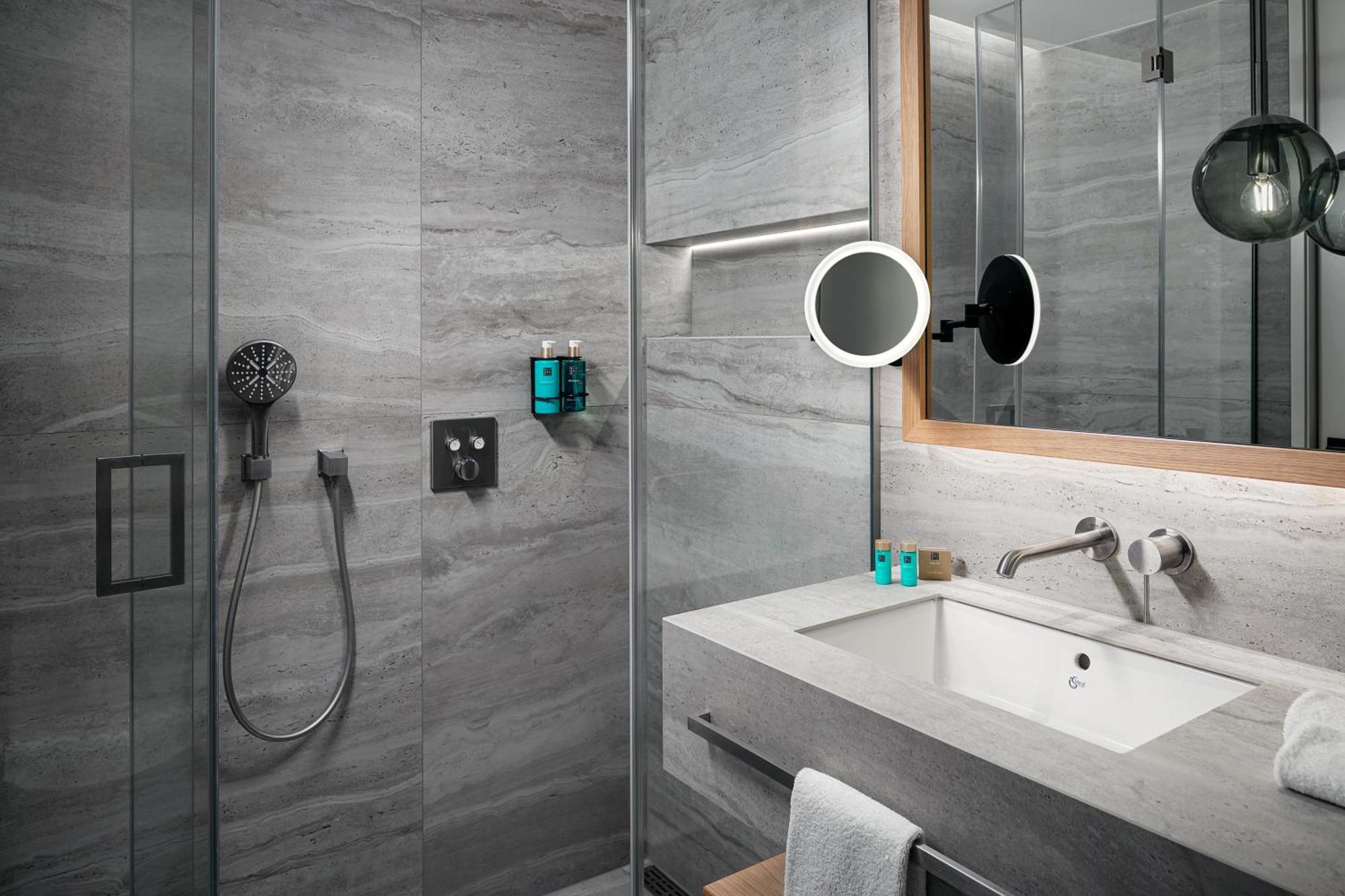R16 Residences Praha Bagian luar foto